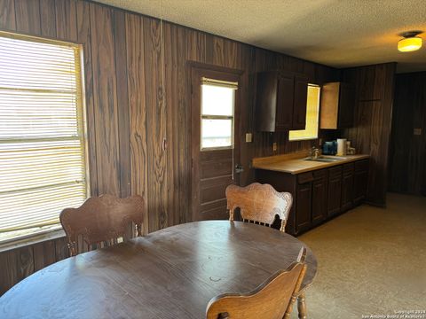 A home in Uvalde