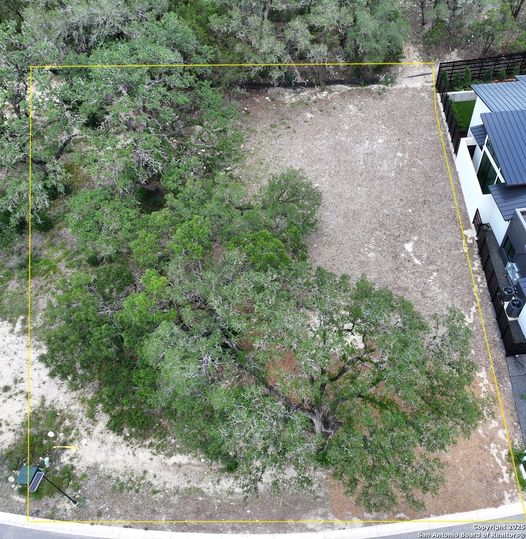 Photo of 24610 Cliff Line, San Antonio, TX 78257 (MLS # 1845102)