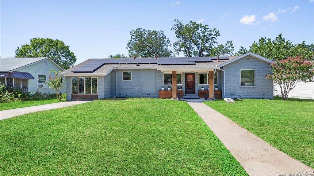 Photo of 135 Irvington, San Antonio, TX 78209 (MLS # 1887920)