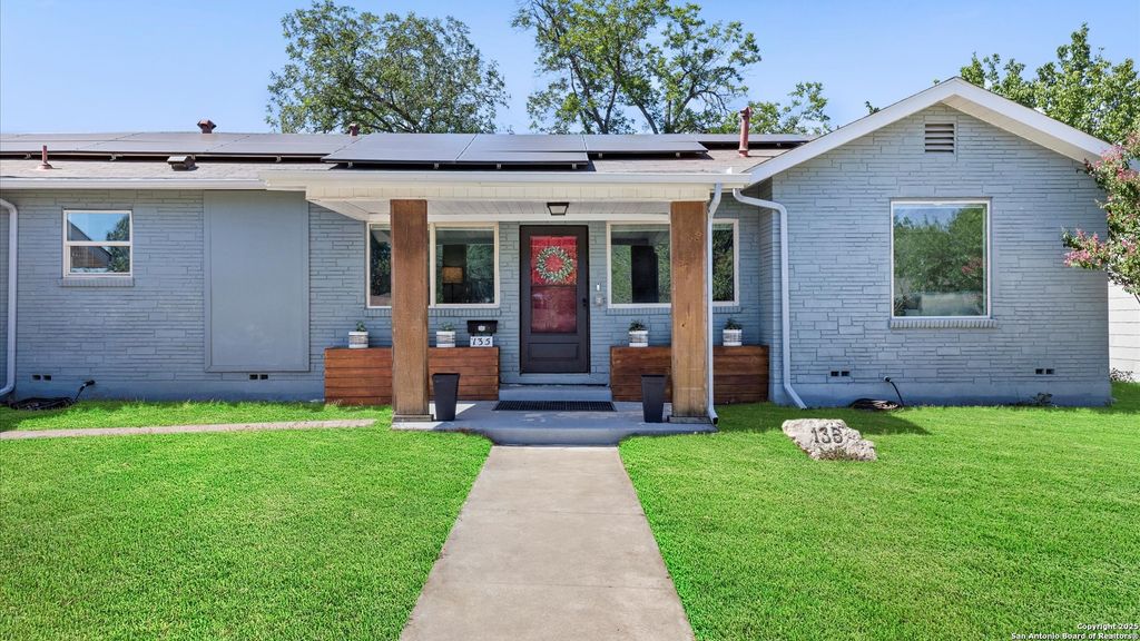 Photo of 135 Irvington, San Antonio, TX 78209 (MLS # 1887920)