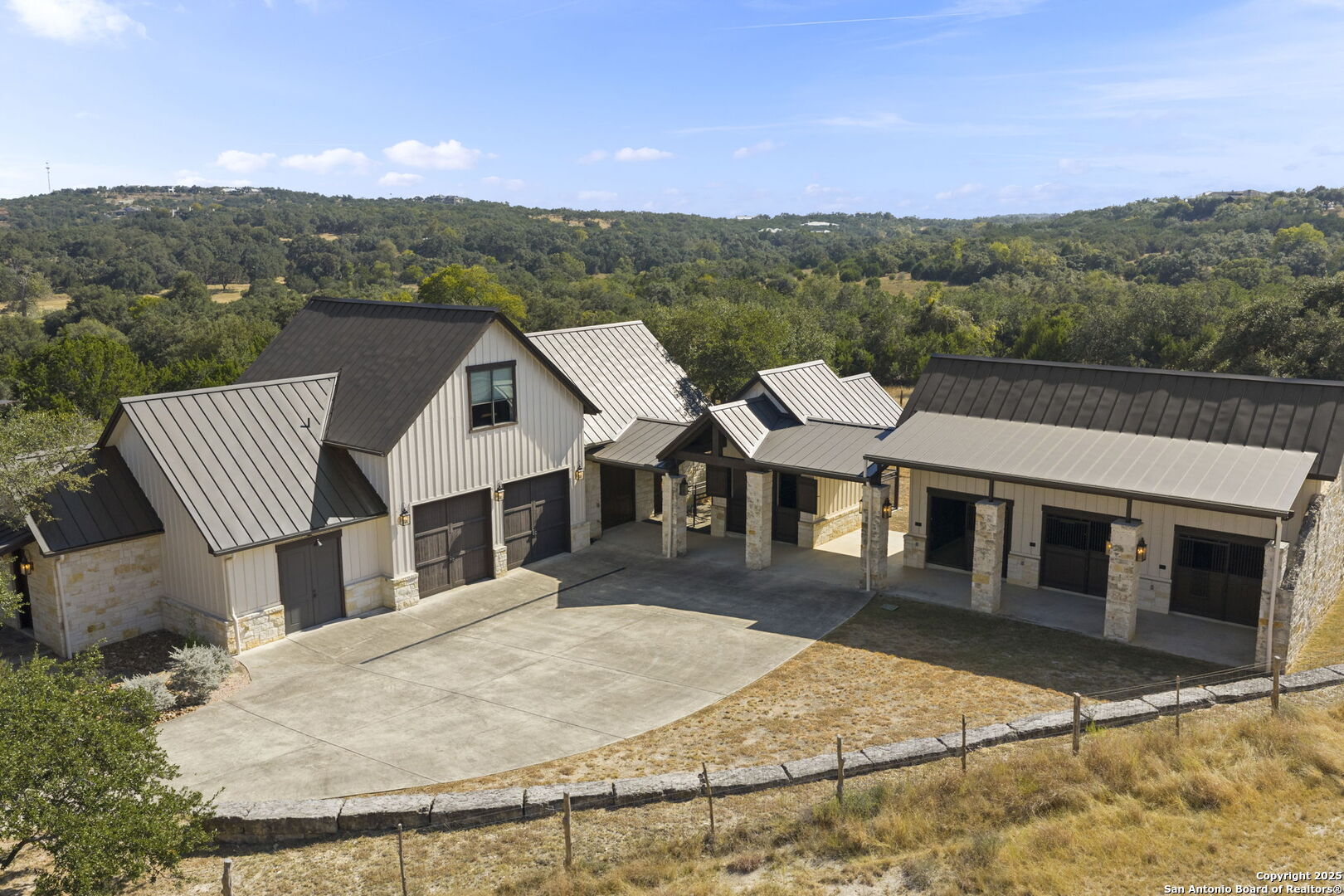 504 Cordillera Trace