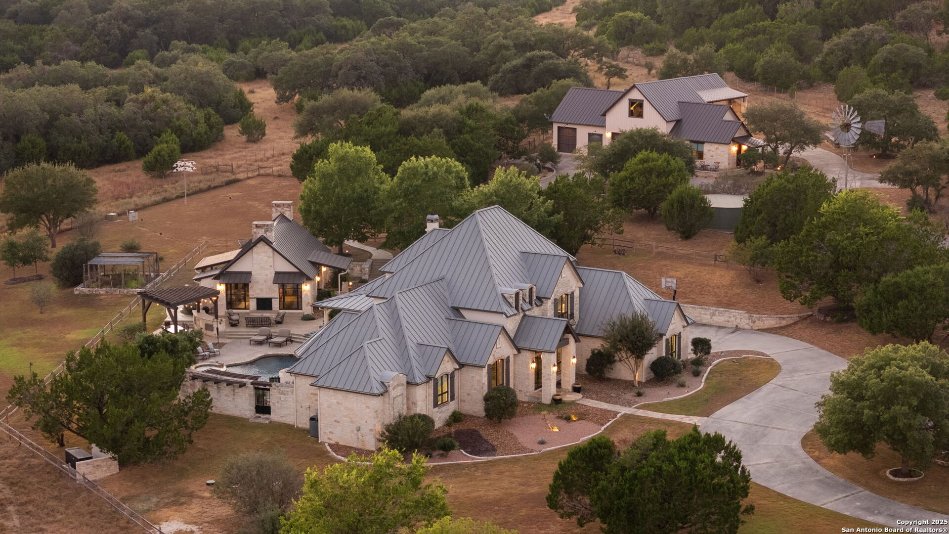 504 Cordillera Trace