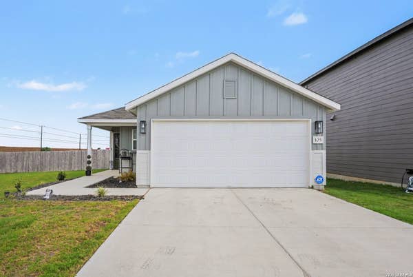 105 Twin Swan Dr, Marion, TX, 78124