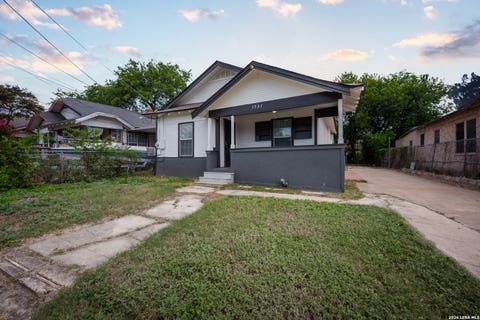 Photo for 1731 HAYS ST, San Antonio, TX 78202 (MLS # 1997145)