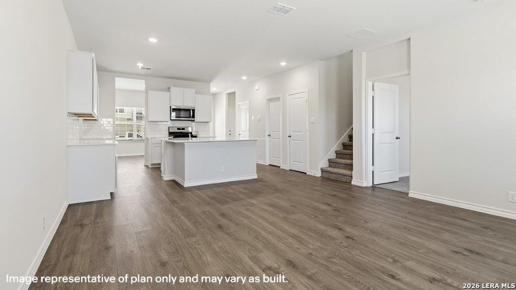 Search 5006 Quartz Row Drive