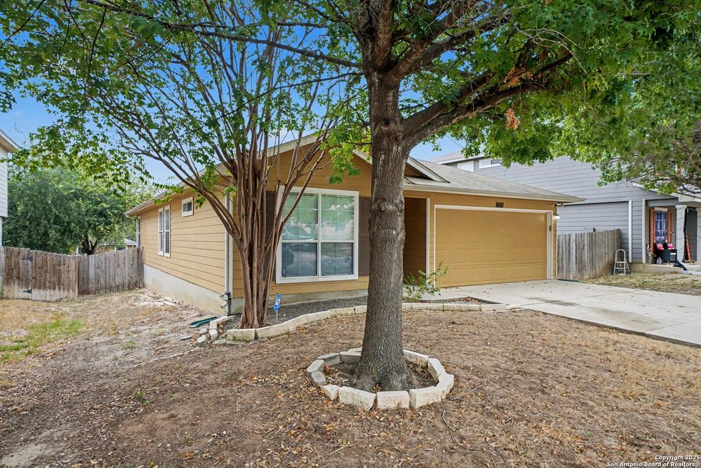 Photo of 11714 Valley Garden, San Antonio, TX 78245 (MLS # 1917698)