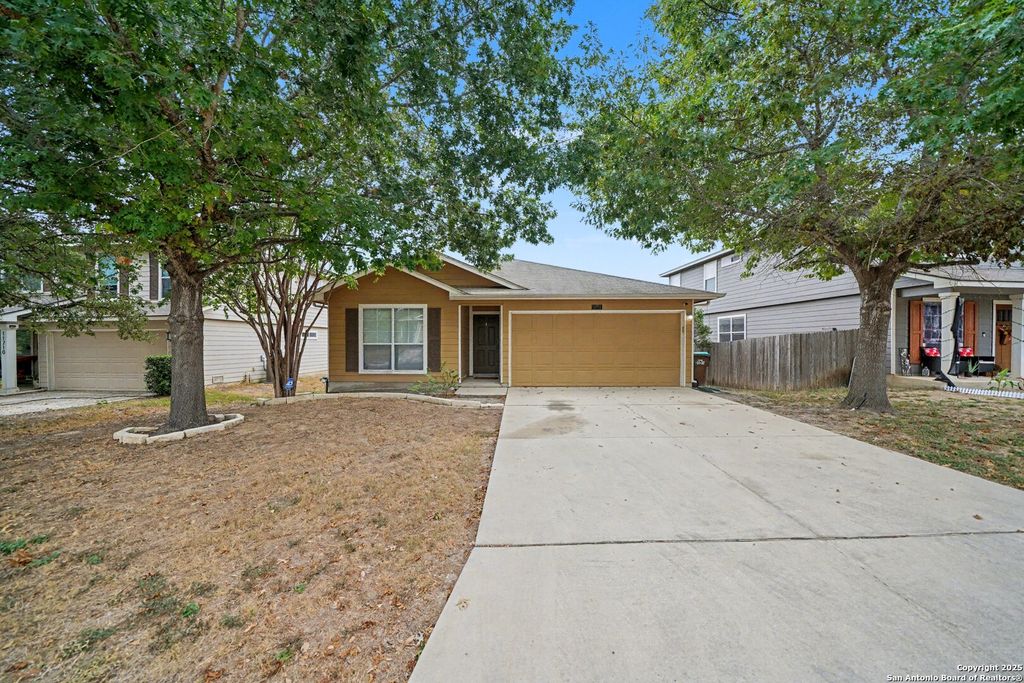 Photo of 11714 Valley Garden, San Antonio, TX 78245 (MLS # 1917698)
