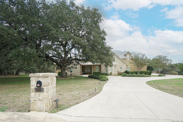 10511 TEICH LOOP, NEW BRAUNFELS, TX 78132 - Image d3e2dba2db859a96e445bf0b3d93bcdc/1764132043