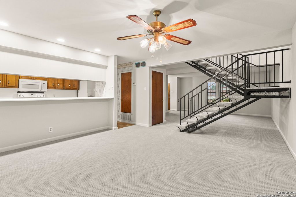 Photo of 162 Amistad, Universal City, TX 78148 (MLS # 1926653)