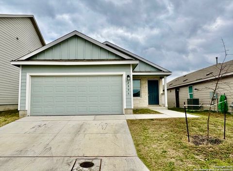 2806 Millikan Dr Converse TX 78109