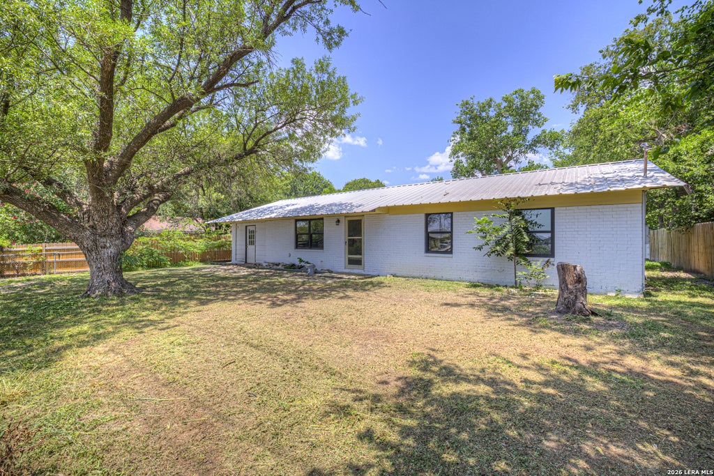 Photo of 440 Rusch Lane, New Braunfels, TX 78130 (MLS # 2015034)