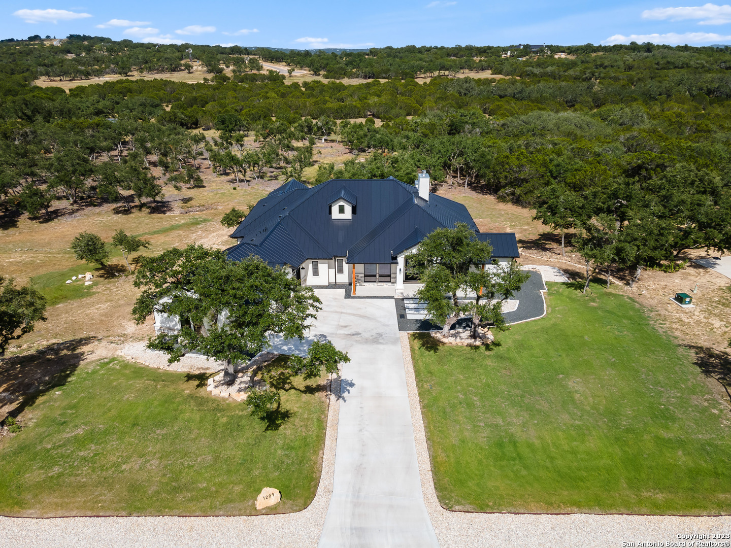 1209 adyson ridge