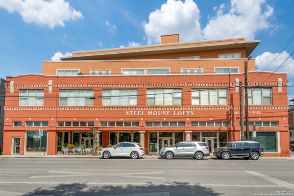 1401 S FLORES ST APT 300, SAN ANTONIO, TX 78204 - Image d44d329d78477ffc8d6a0afa448efeaf/1028183745
