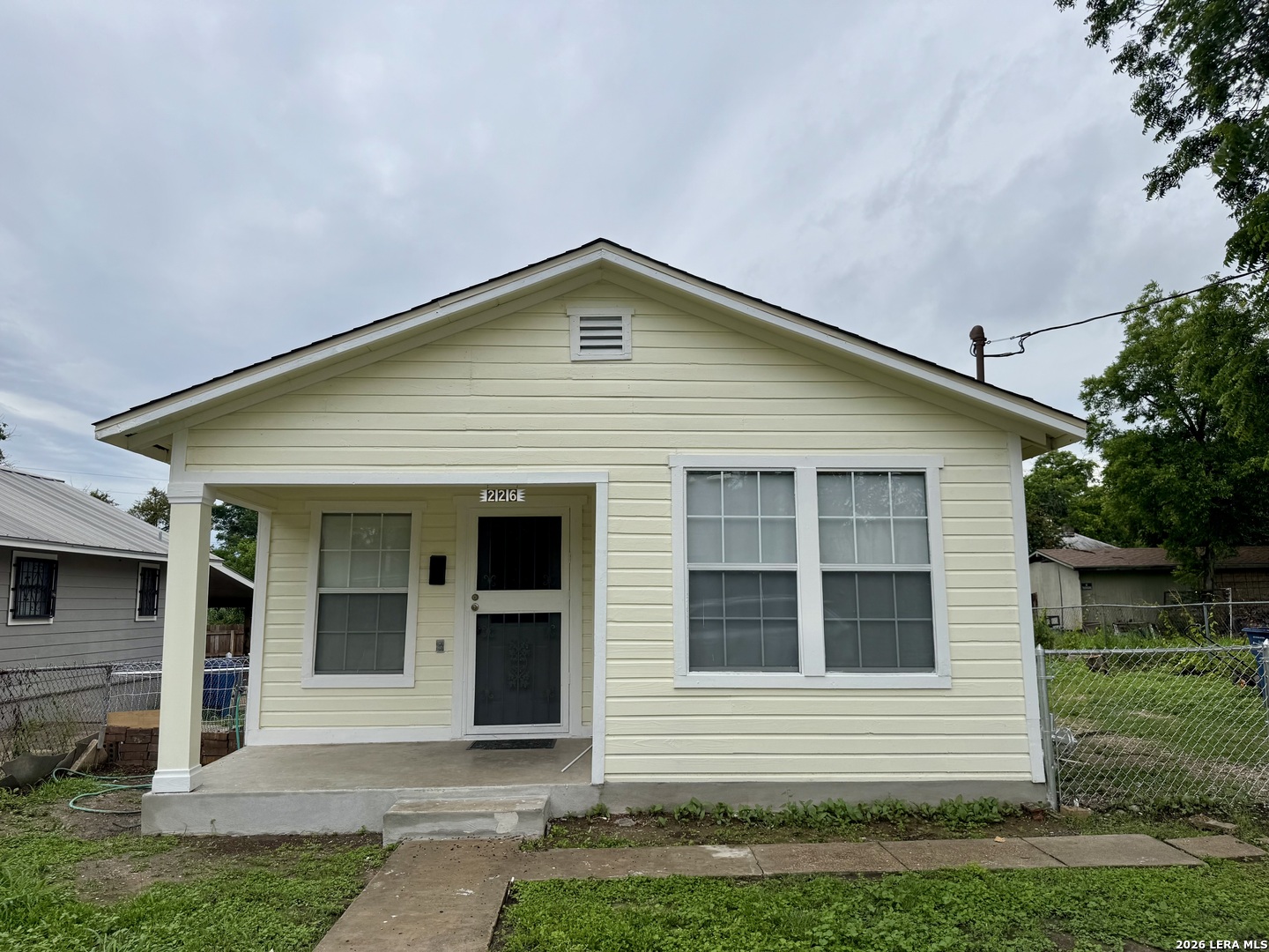 Photo 1 of 8 — 226 E MALONE AVE, San Antonio, TX 78214