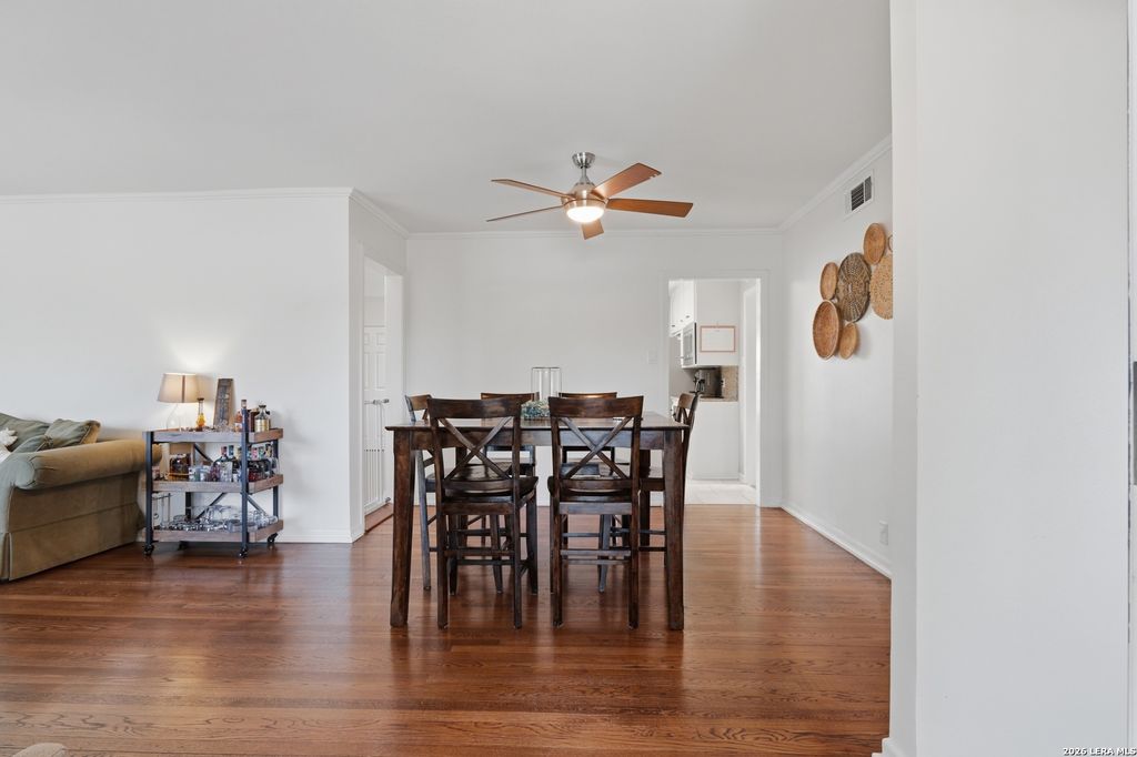 Photo of 357 TUTTLE RD, Terrell Hills, TX 78209 (MLS # 1947352)