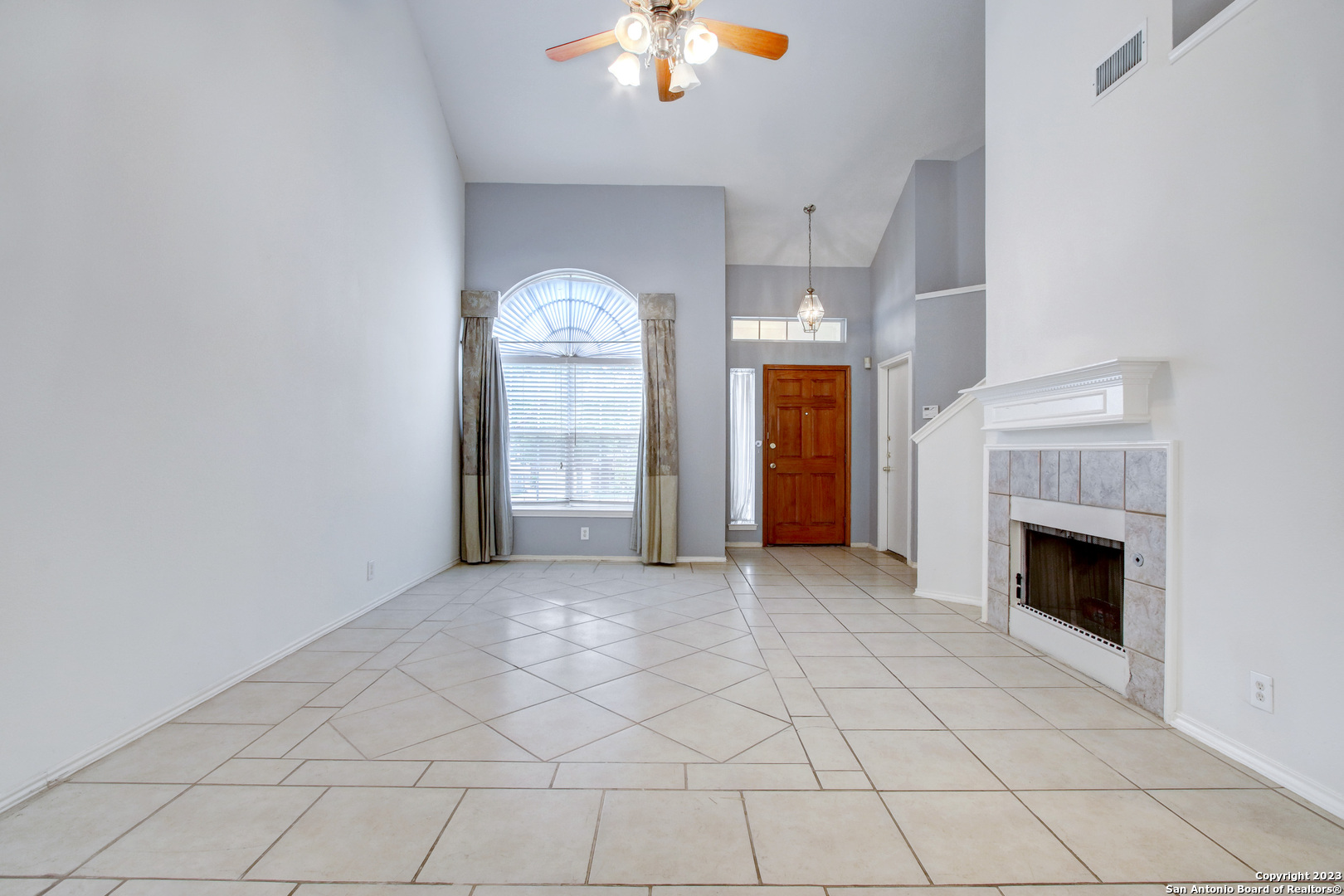 6002 Woodway