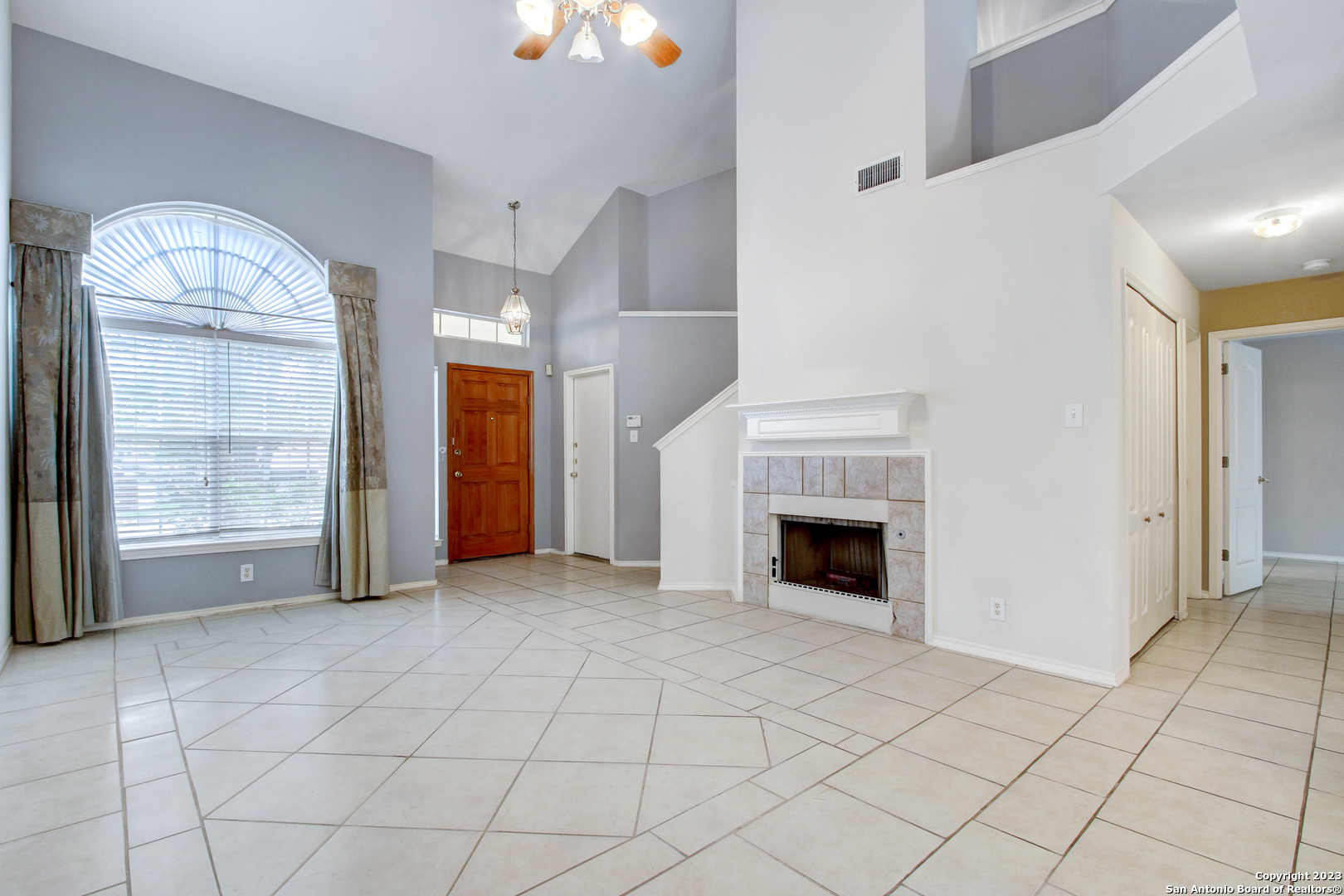 6002 Woodway