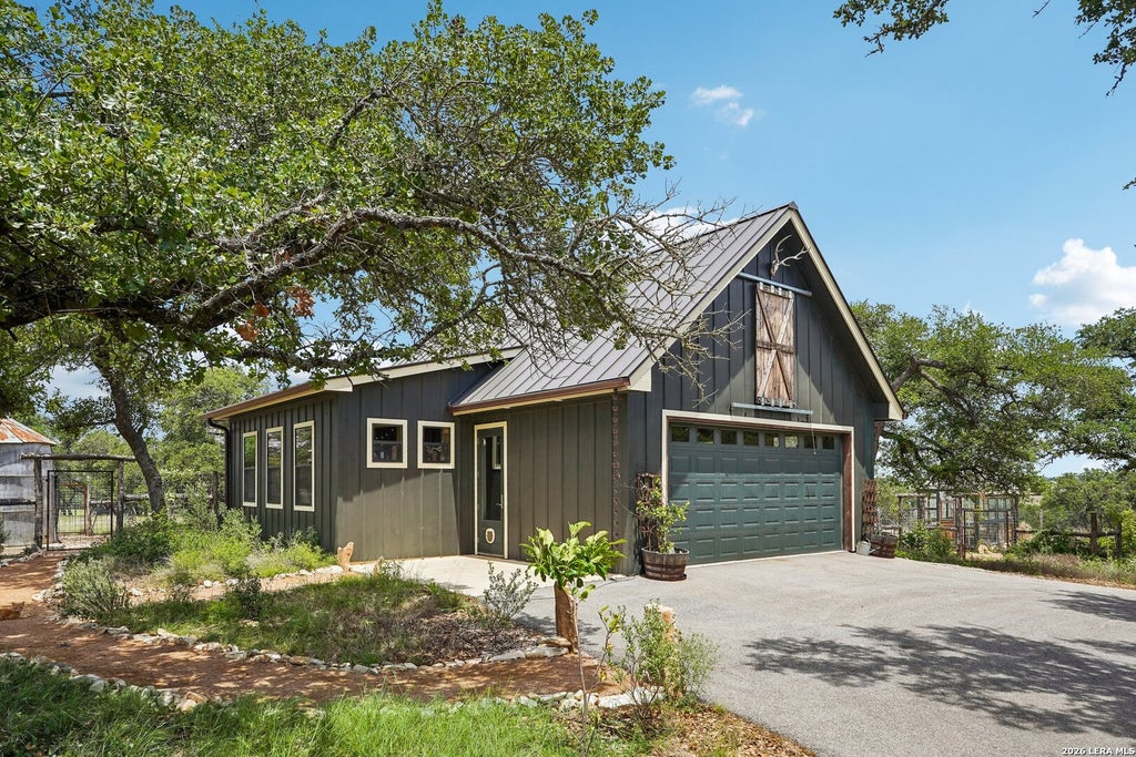 Photo of 162 Flowering Sage Lane, Fredericksburg, TX 78624 (MLS # 1964391)