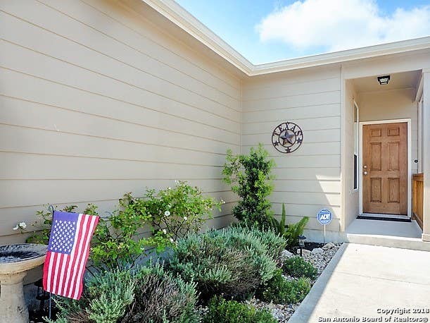 Photo of 25035 CAMBRIDGE WL, San Antonio, TX 78261 (MLS # 2008719)