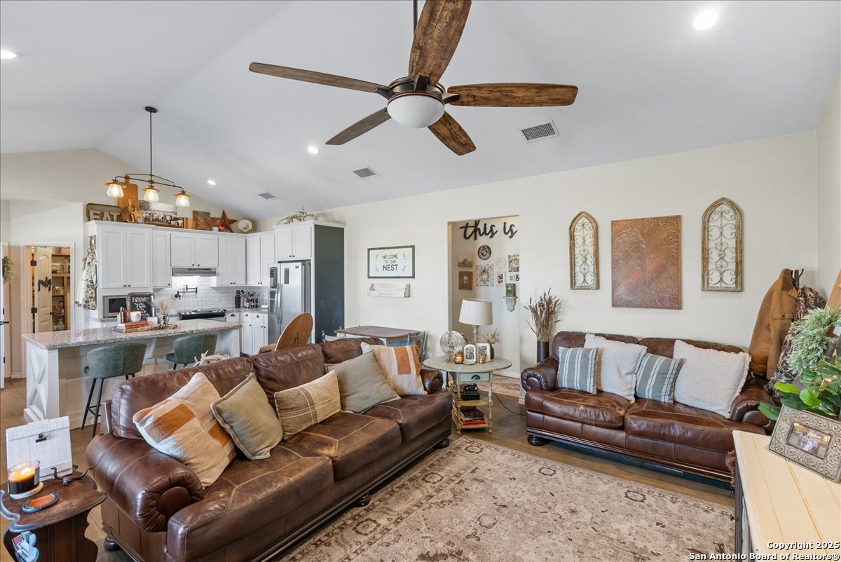 226 Private Rd 3251