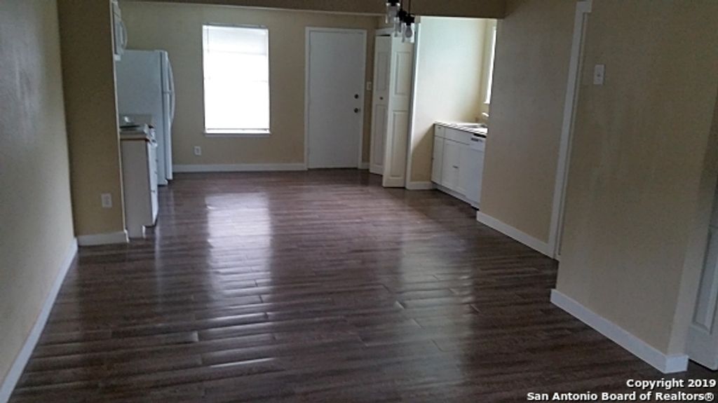 Photo of 516 BEXAR DR, San Antonio, TX 78228 (MLS # 2002735)