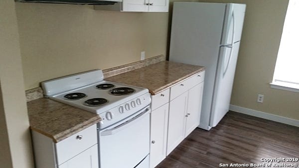 Photo of 516 BEXAR DR, San Antonio, TX 78228 (MLS # 2002735)