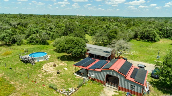 9393 US HIGHWAY 87 E, WESTHOFF, TX 77994 - Image d4fc2de73dbaa6f03c9c1379925de0d2/2761373129