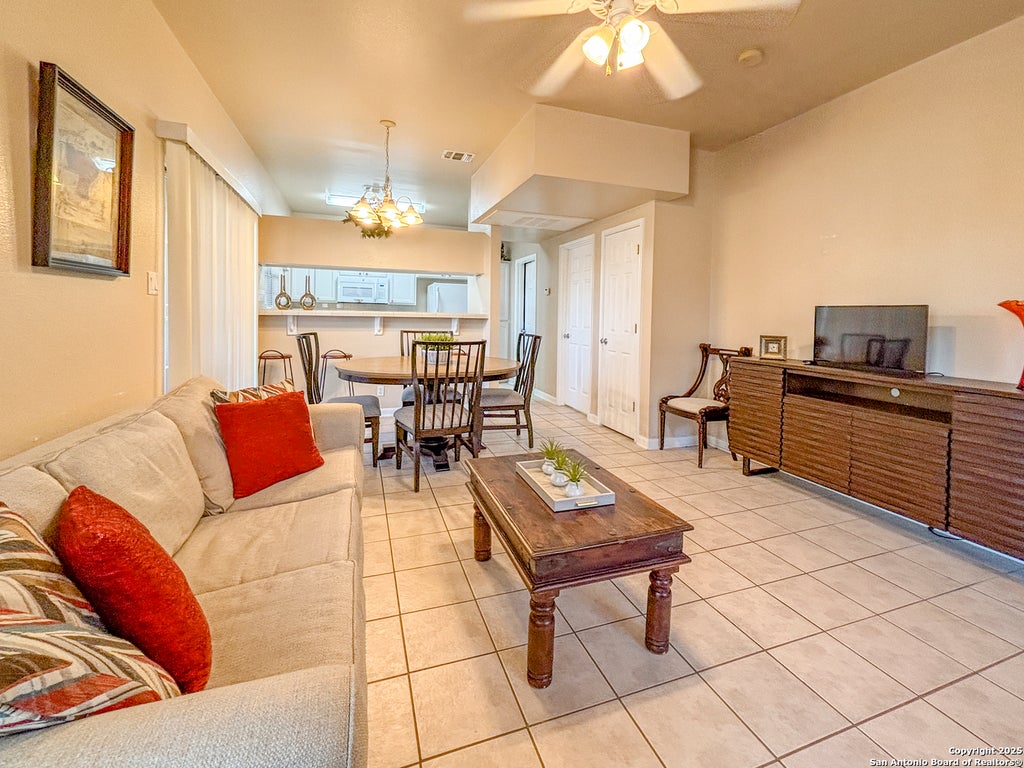 Photo of 129 CHAPEL HILL CIRCLE 129 #129, San Antonio, TX 78240 (MLS # 2017226)