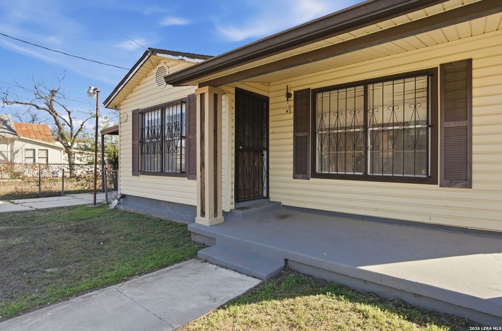 Photo of 254 Bank, San Antonio, TX 78204 (MLS # 1945139)