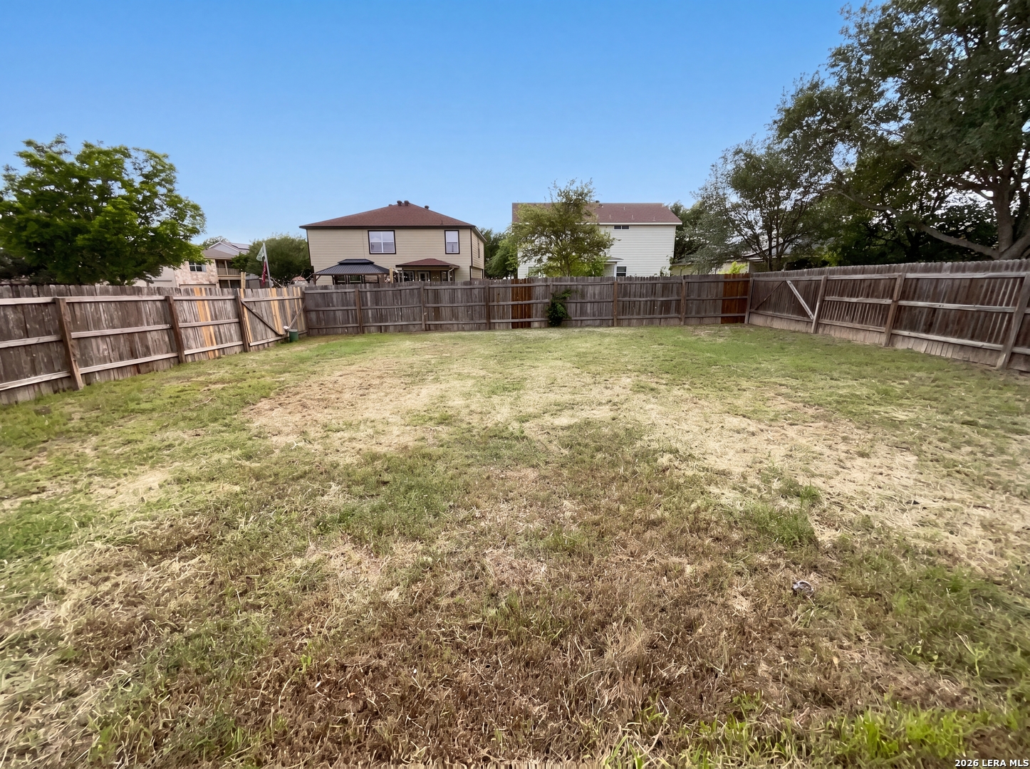 907 MAGNOLIA CRST