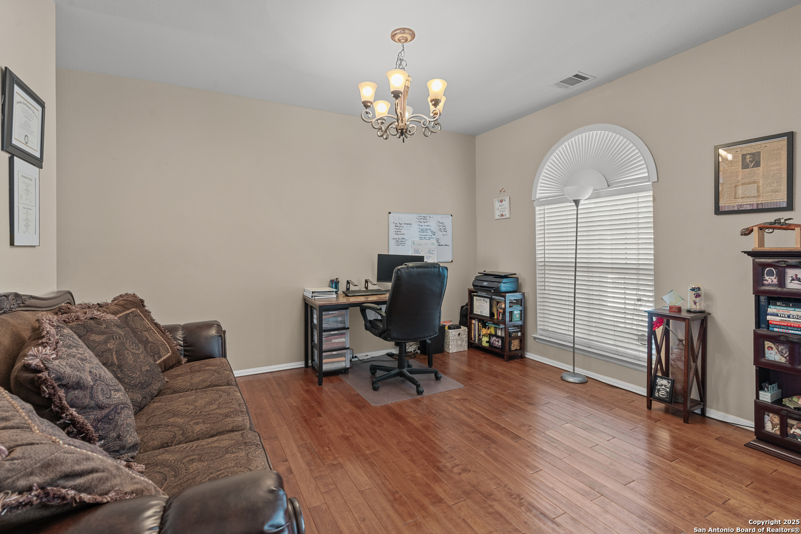125 Brookbend