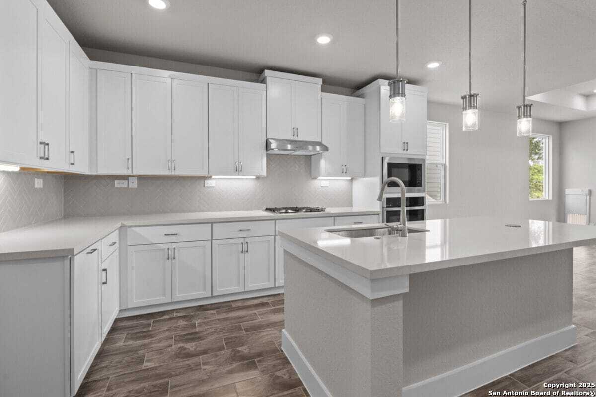 11107 Carlyle Springs