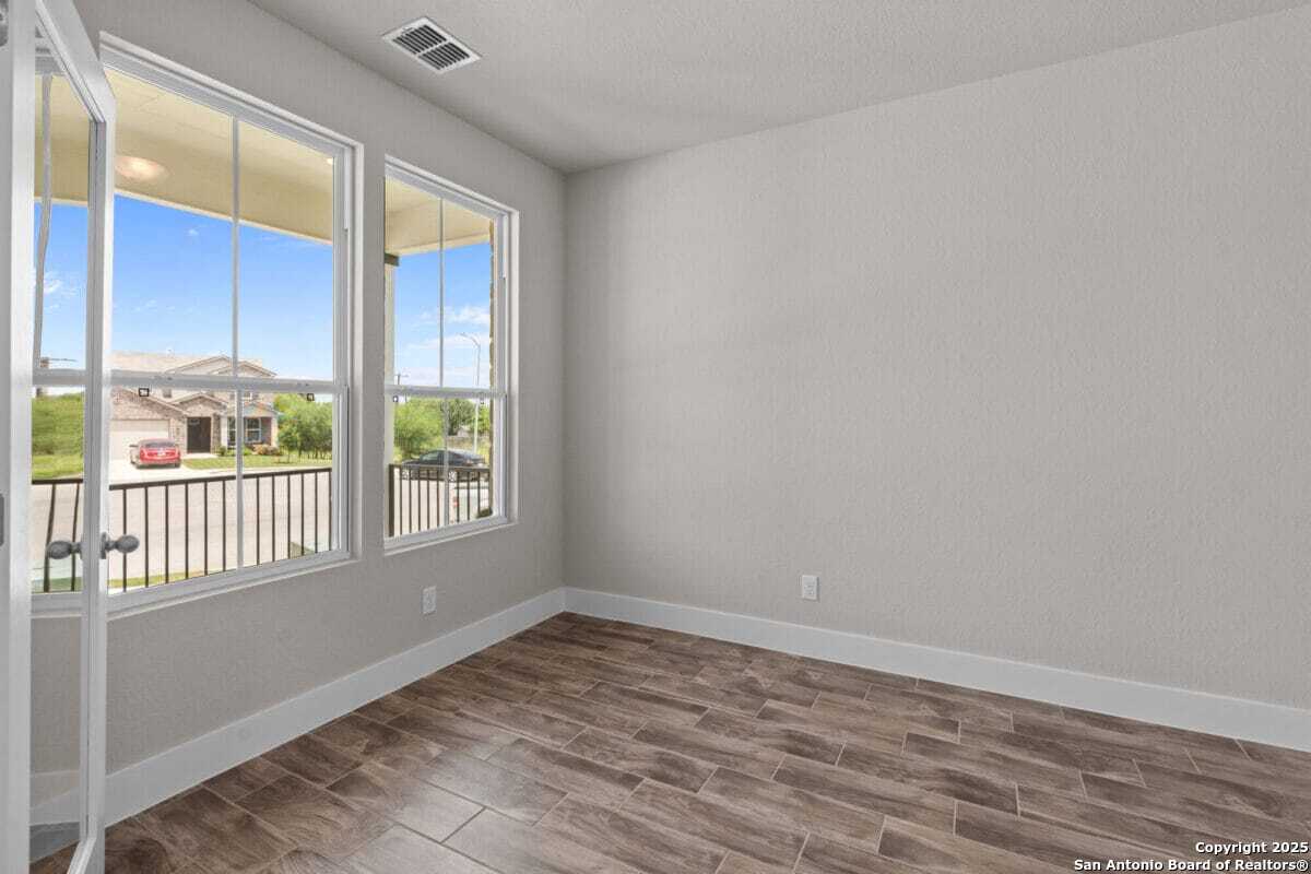 11107 Carlyle Springs