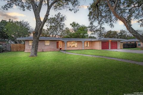 212 Atwater Castle Hills TX 78213