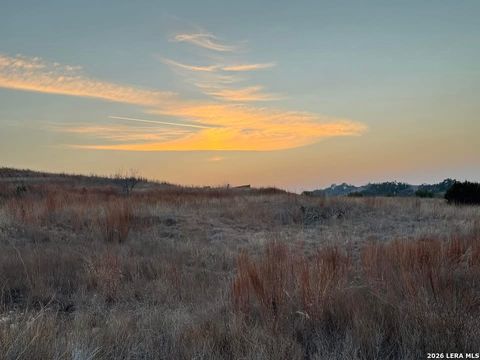 211 majestic hills Blanco TX 78606