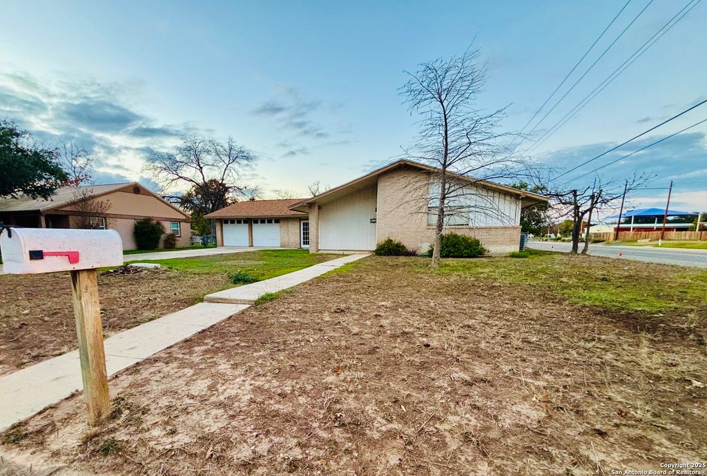 Photo of 738 airline, Uvalde, TX 78801 (MLS # 1929940)