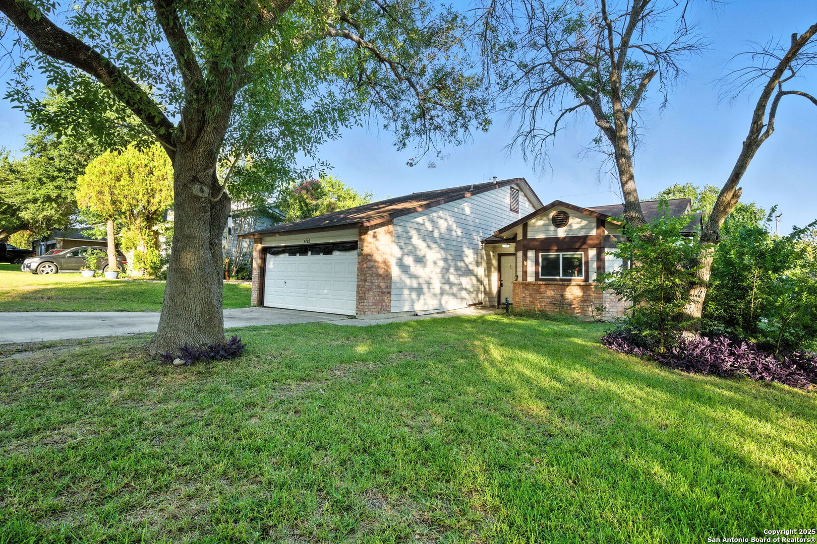 5322 Vista Court
