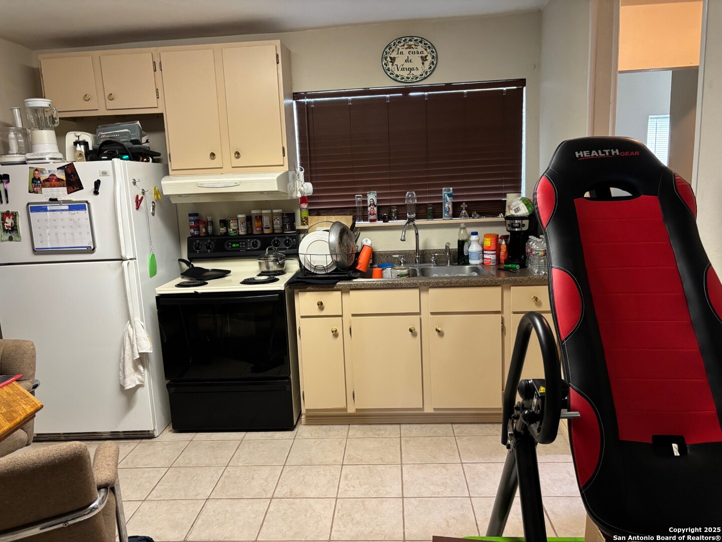 952 MADRONA RD.