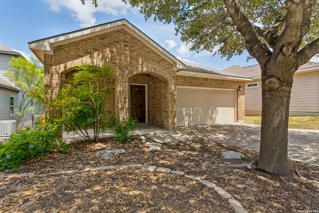 Photo of 6707 BUCKHORN CLF, San Antonio, TX 78233 (MLS # 2009329)