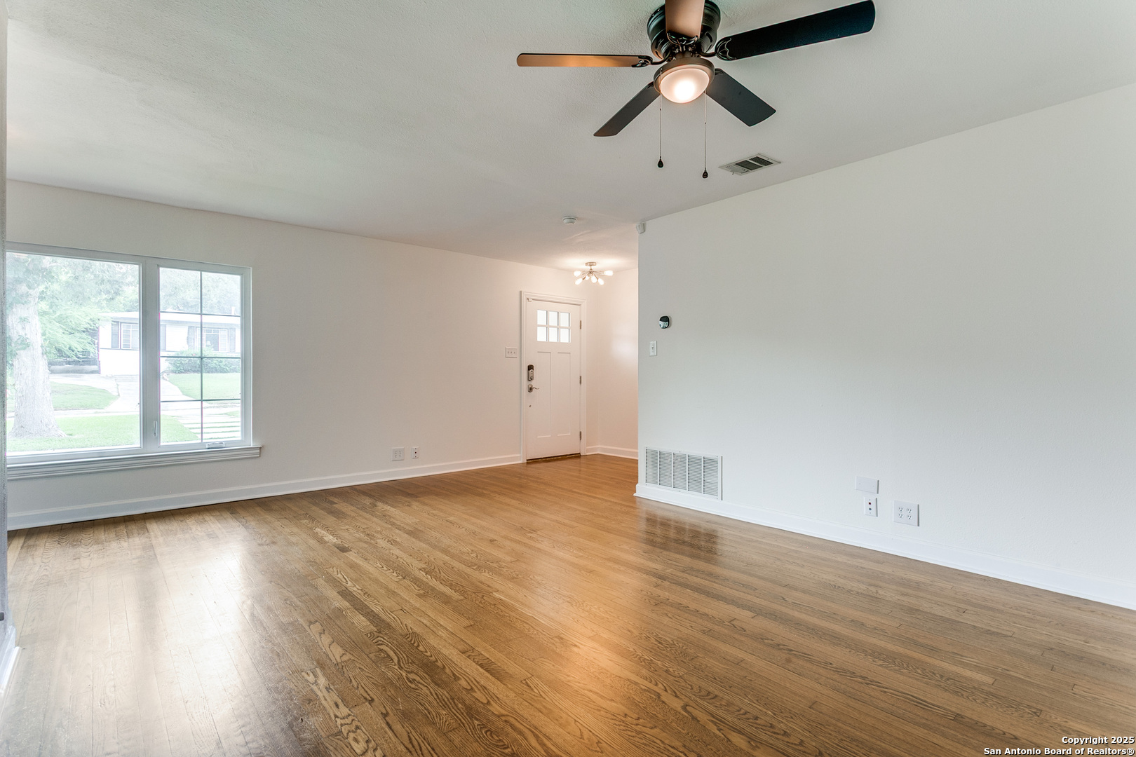 216 Lyman