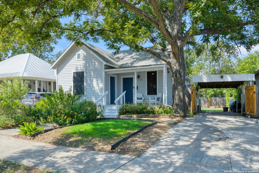 Photo of 1127 Nolan St., San Antonio, TX 78202 (MLS # 1907911)