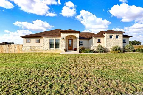 A home in Floresville