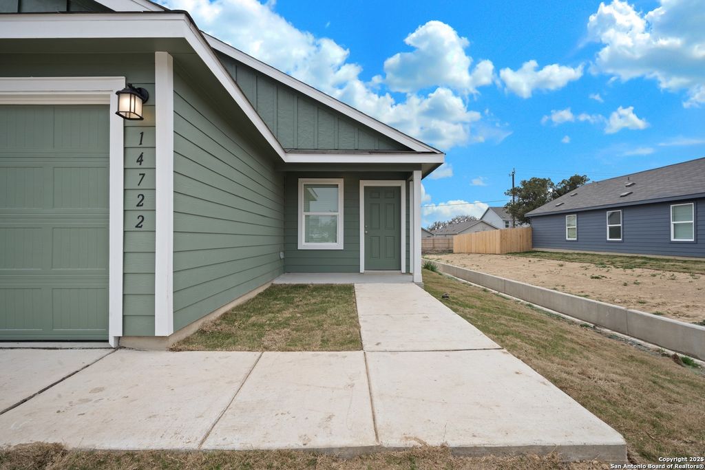 Photo of 14722 Dillard, San Antonio, TX 78254 (MLS # 1898832)