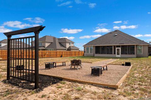 A home in Floresville