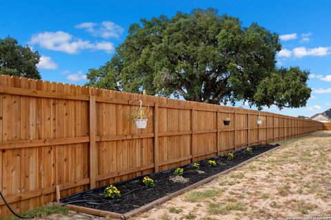 A home in Floresville