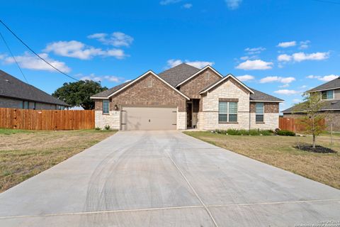 A home in Floresville