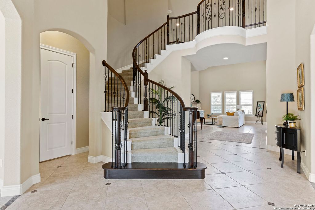 Photo of 138 SCARLET CT, Canyon Lake, TX 78133 (MLS # 1885048)