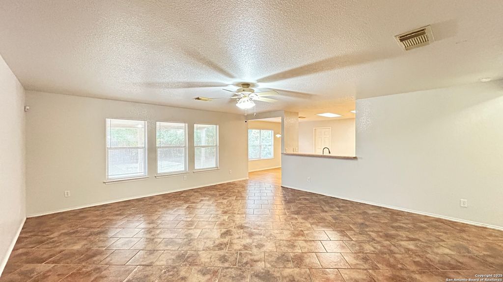 Photo of 10602 WEATHERING RUN, San Antonio, TX 78254 (MLS # 1927038)