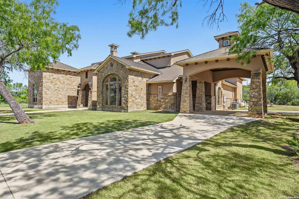 Photo of 10651 KOSUB LN, San Antonio, TX 78223 (MLS # 1689728)
