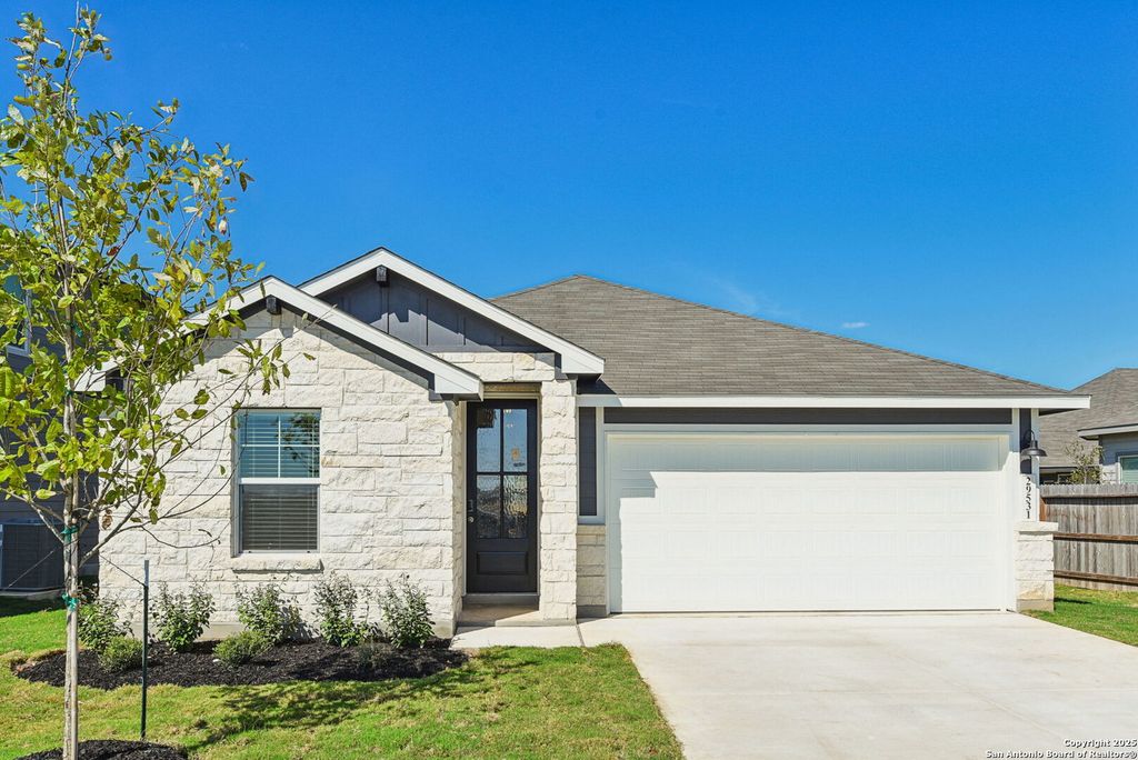 Photo of 29531 Clanton Pass, San Antonio, TX 78260 (MLS # 1884173)